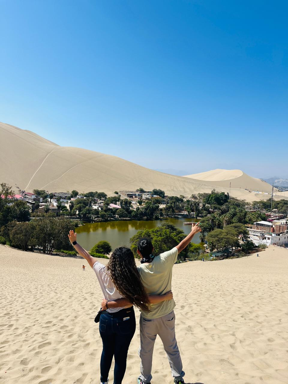 Flavio y Atenas en las dunas